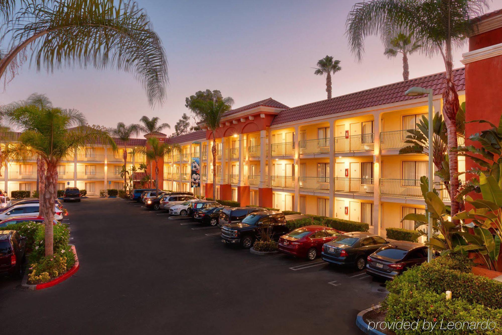 Cortona Inn And Suites Anaheim Resort Kültér fotó